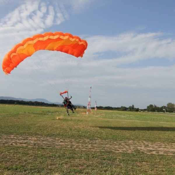 0-saut_parachute_15.jpg